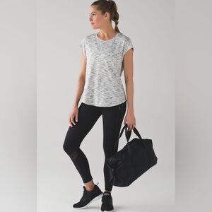 Lululemon Lost In Pace Short Sleeve
Tiger Space Dye Black White EUC